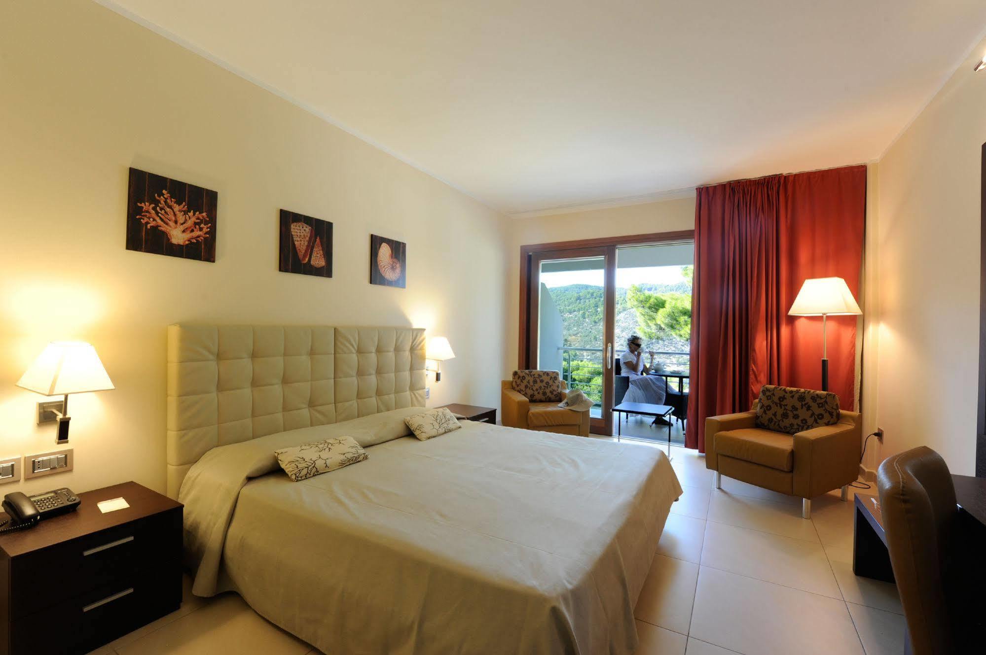 Pugnochiuso Resort - Hotel Del Faro Buitenkant foto